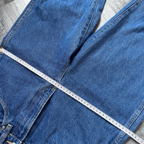 True high-rise jeans. Classic blue. A few times worn. - Picture 6 of 7